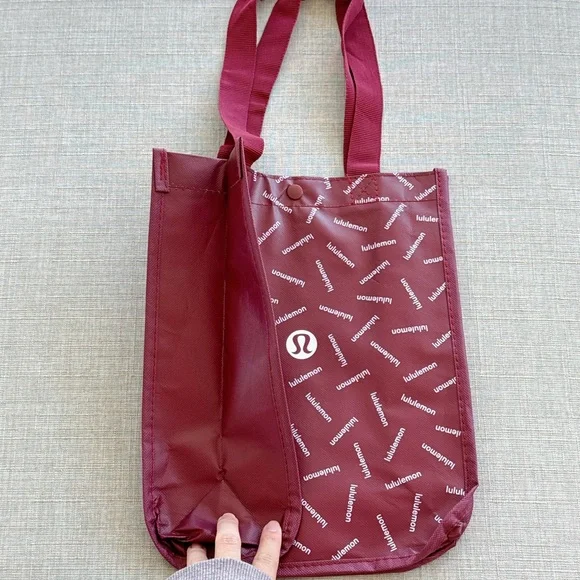 Lululemon Reusable Bag, Small, Burgundy, Holiday Edition Logo Pattern, NEW - Picture 2 of 6